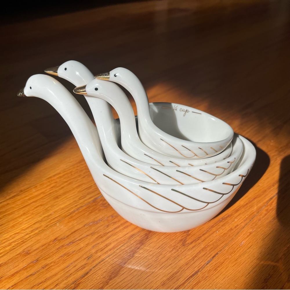 Swan Measuring Cup Set